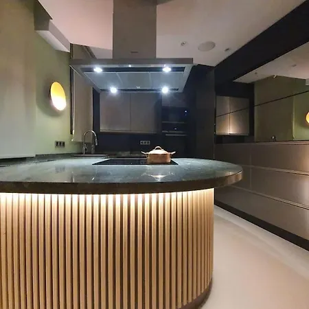 Besiktas House Near The Coast * Istanboel